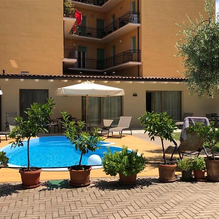 B&B Villa Dall'Agnola 가르다 외부 사진