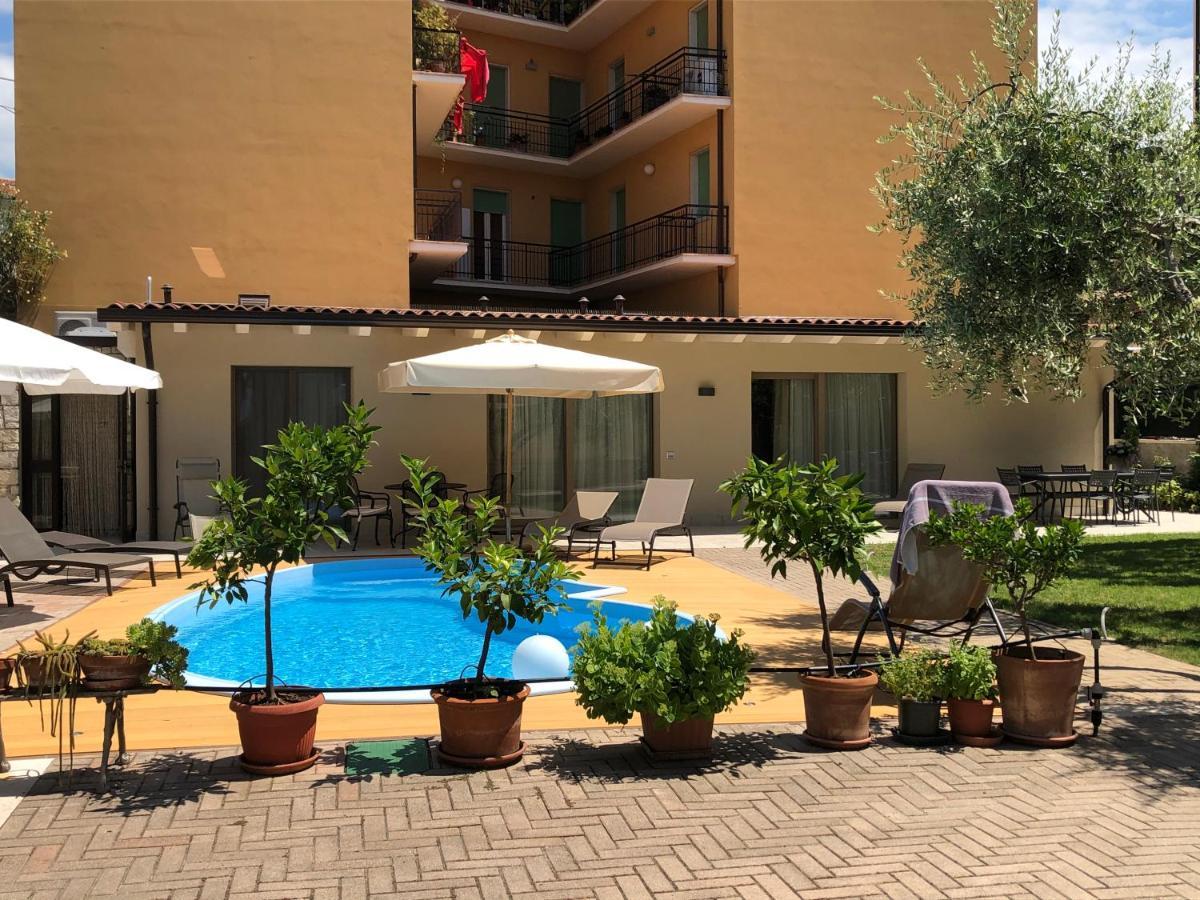 B&B Villa Dall'Agnola 가르다 외부 사진